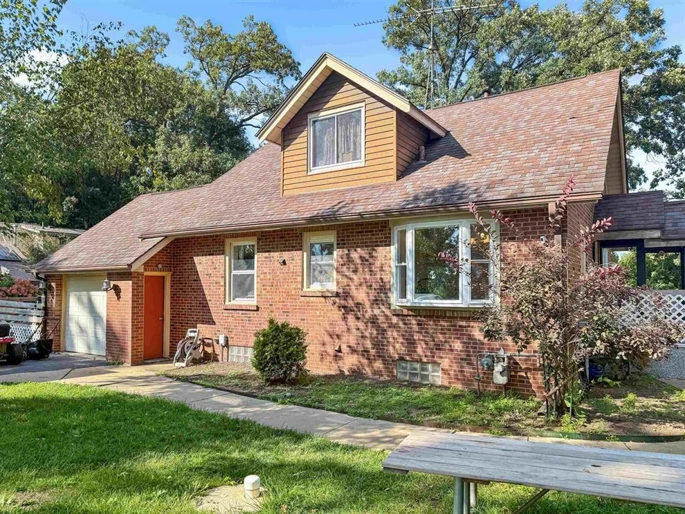 Unit for sale at 4097 Oaklane Road, Rockford, IL 61109