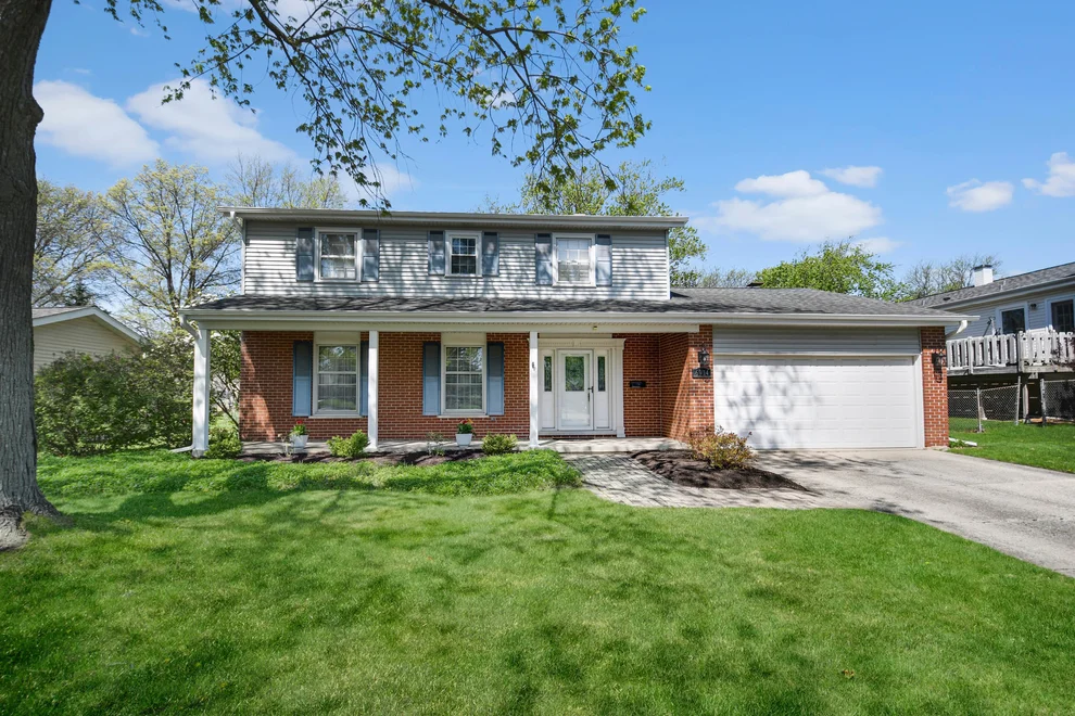 Unit for sale at 6914 Richmond Avenue, Darien, IL 60561