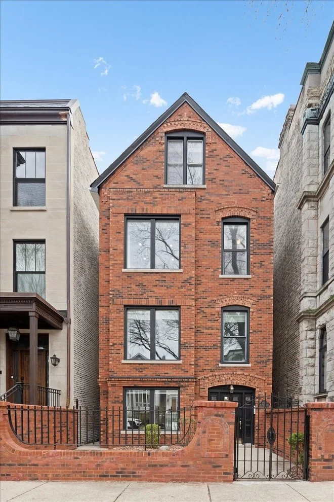 Unit for sale at 1121 W DRUMMOND Place, Chicago, IL 60614