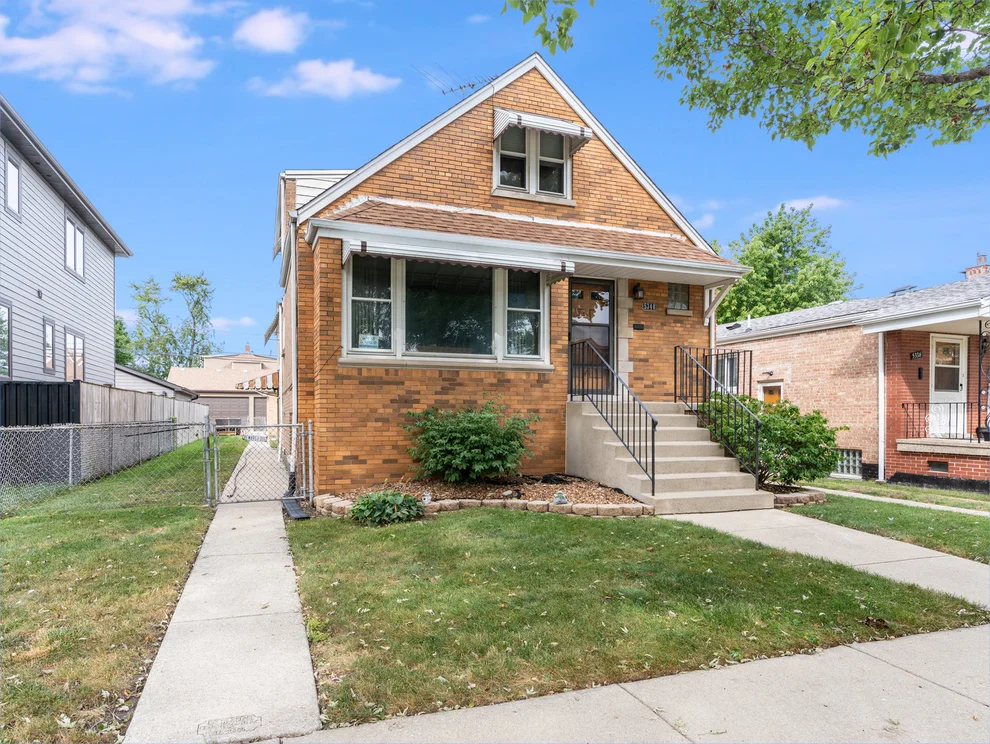 Unit for sale at 5340 S Mcvicker Avenue, Chicago, IL 60638