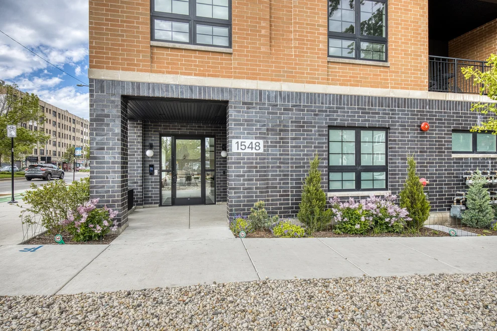 Unit for sale at 1548 W Ardmore Avenue, Chicago, IL 60660