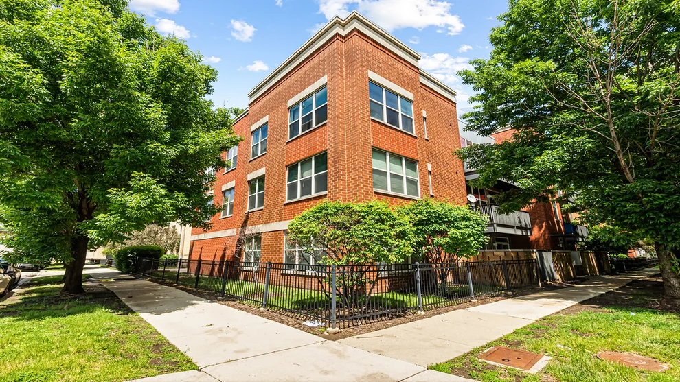 Unit for sale at 2220 W MAYPOLE Avenue, Chicago, IL 60612
