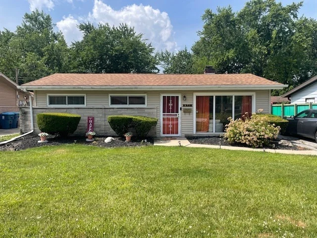 Unit for sale at 671 River Drive, Calumet City, IL 60409