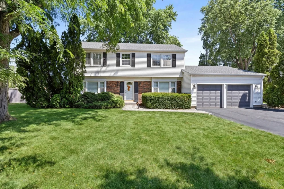Unit for sale at 1197 Alden Lane, Buffalo Grove, IL 60089