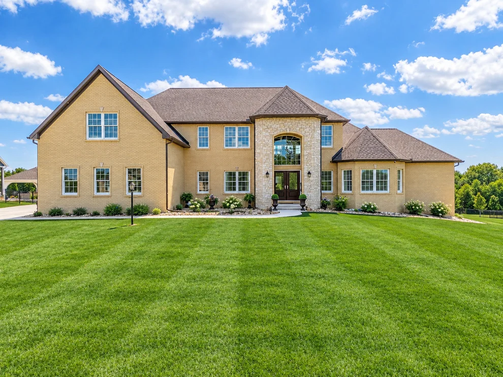 Unit for sale at 9491 Crossbow Drive, Bloomington, IL 61705