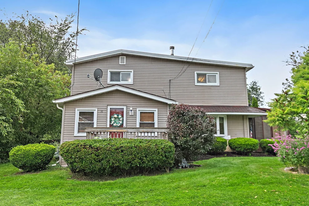 Unit for sale at 38 Elm Avenue, Fox Lake, IL 60020
