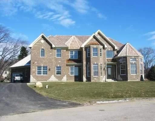 Unit for sale at 27160 Fieldstone, LAKE BARRINGTON, IL 60010