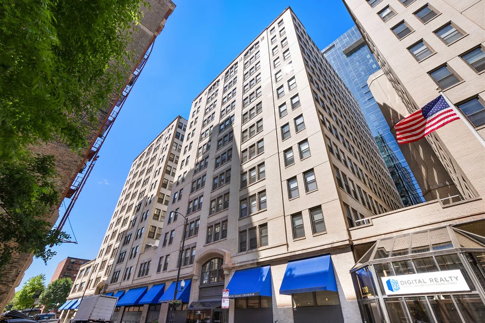Unit for sale at 740 S Federal Street, Chicago, IL 60605