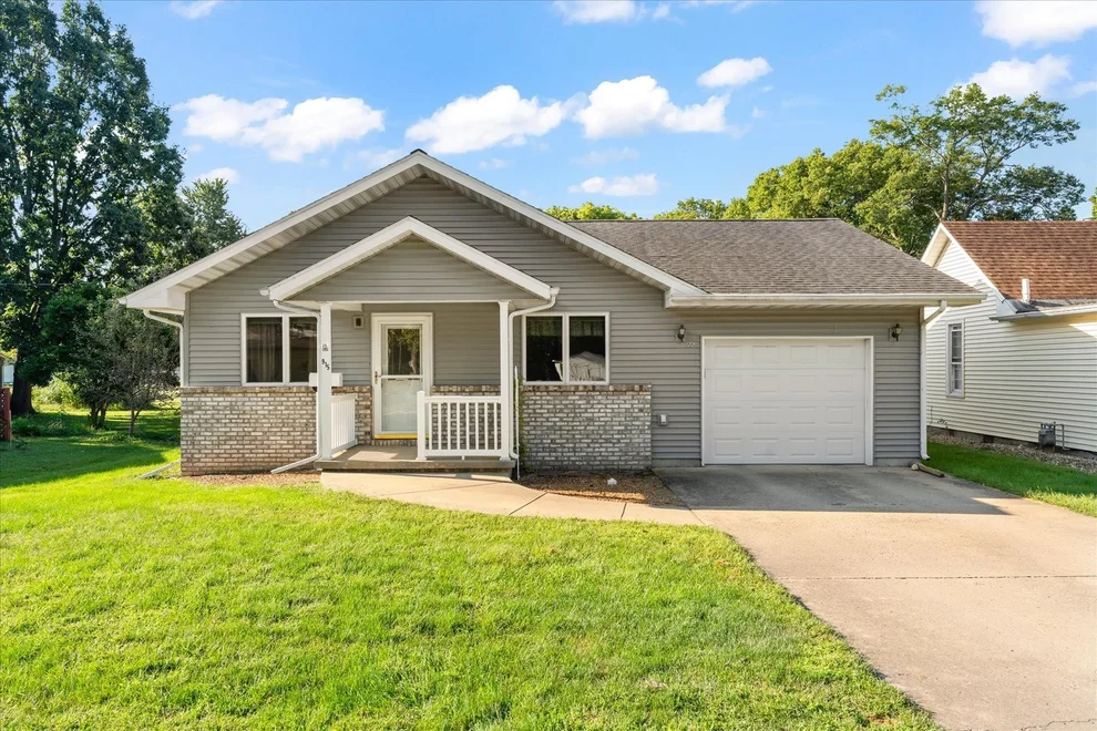 Unit for sale at 915 E Grant Street, Monticello, IL 61856