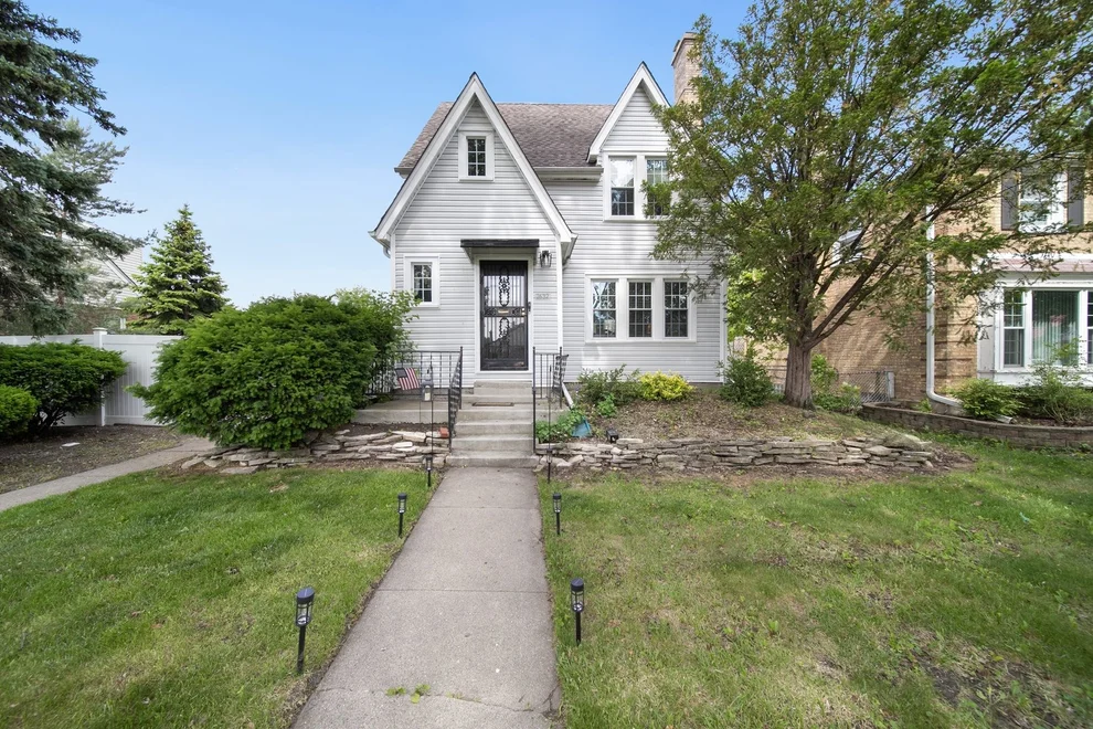 Unit for sale at 2632 Maple Street, Franklin Park, IL 60131