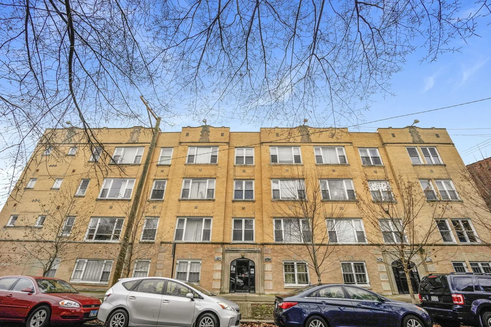 Unit for sale at 2737 W LeMoyne Street, Chicago, IL 60622