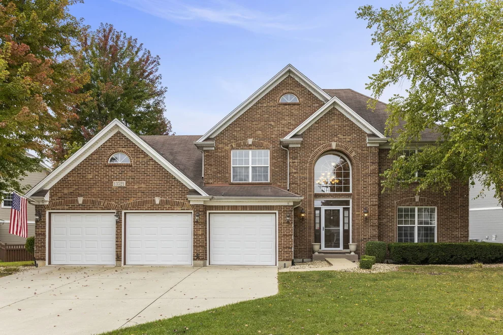 Unit for sale at 13521 Arborview Circle, Plainfield, IL 60585
