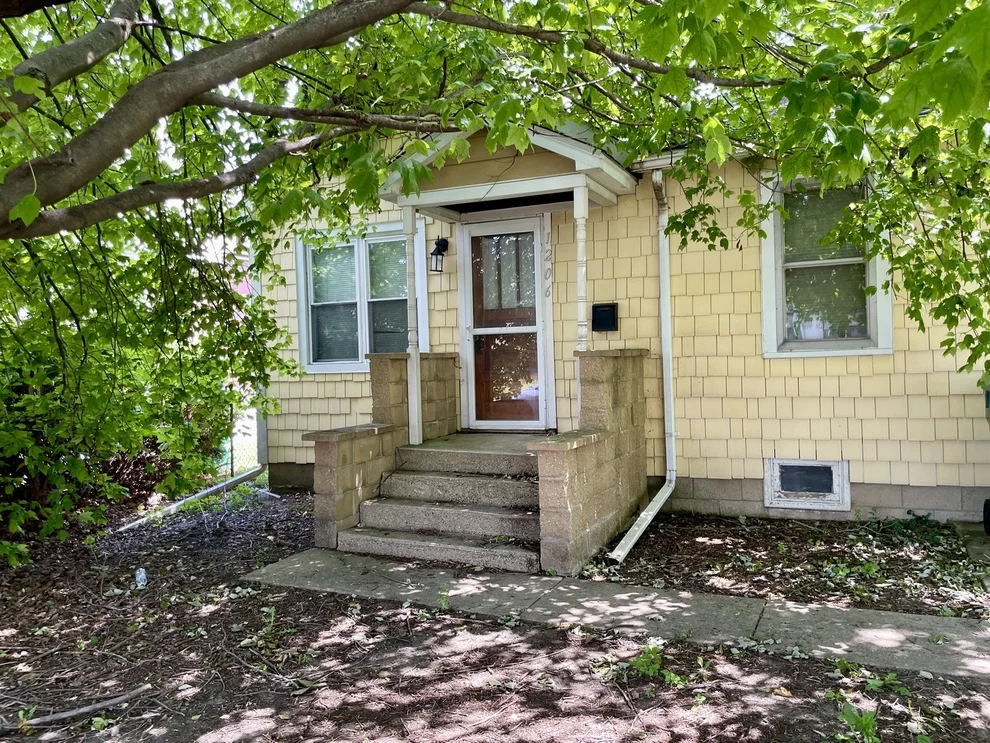 Unit for sale at 1206 Oakland Avenue, Joliet, IL 60435