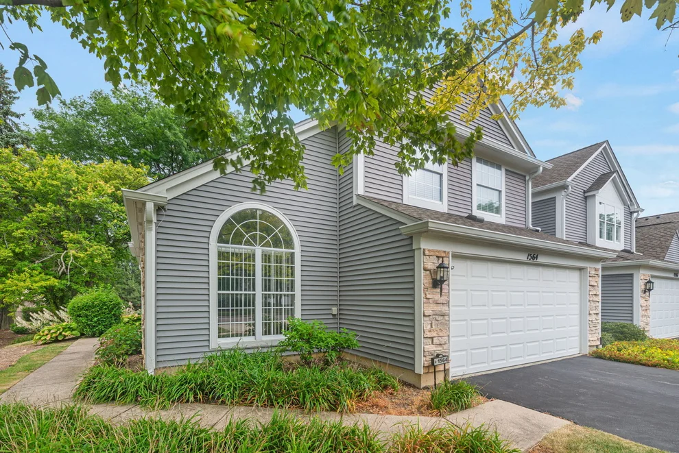 Unit for sale at 1564 Westbury Drive, Hoffman Estates, IL 60192