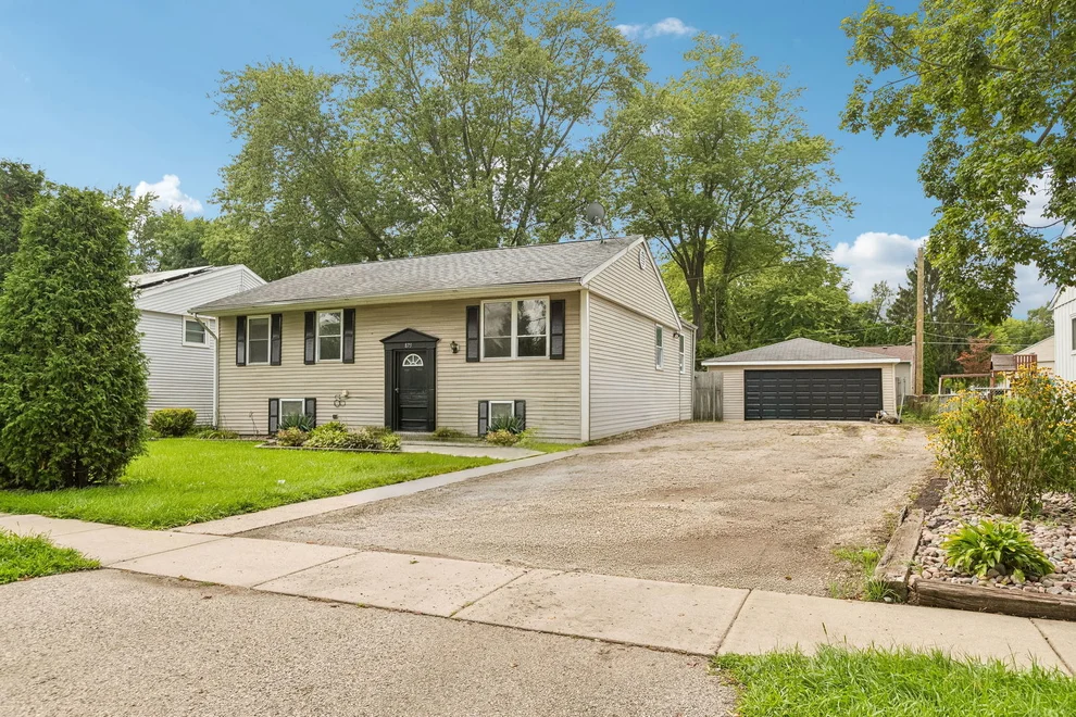 Unit for sale at 875 LARKDALE Row, Wauconda, IL 60084