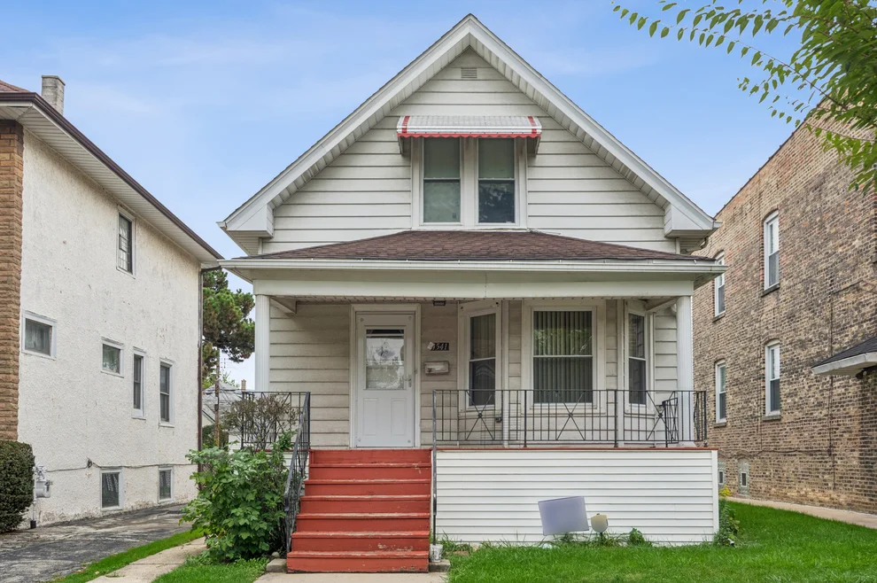 Unit for sale at 4541 N HARDING Avenue, Chicago, IL 60625