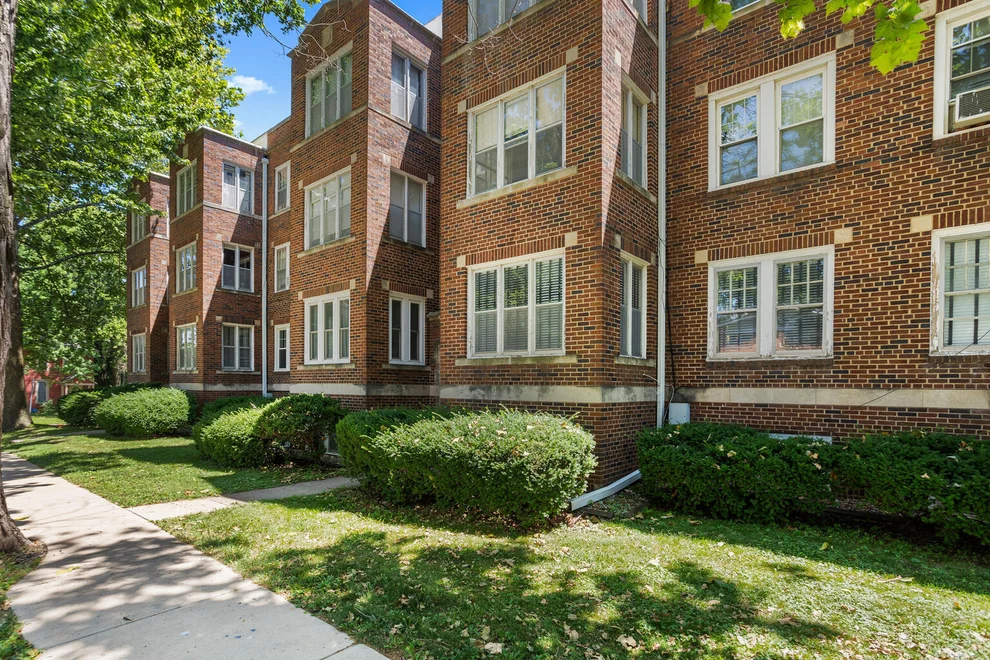 Unit for sale at 410 N State Street, Champaign, IL 61820