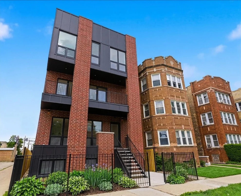 Unit for sale at 6414 N Francisco Avenue, Chicago, IL 60645