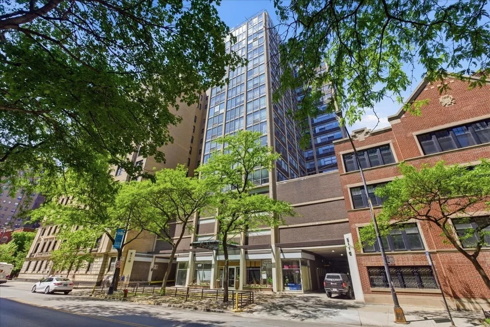 Unit for sale at 3110 N Sheridan Road, Chicago, IL 60657