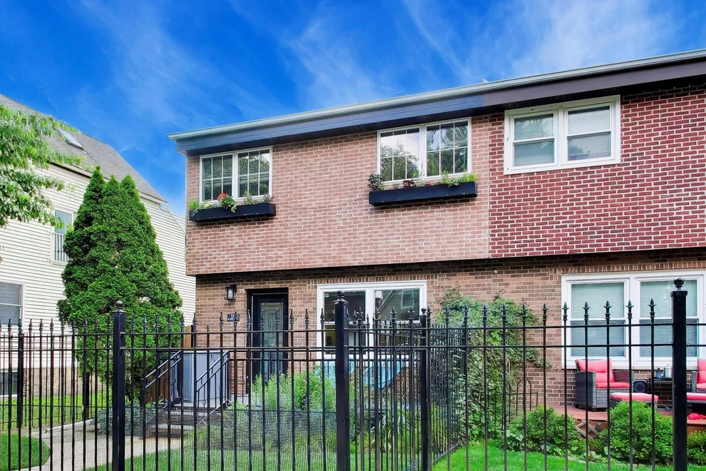 Unit for sale at 1740 N WASHTENAW Avenue, Chicago, IL 60647