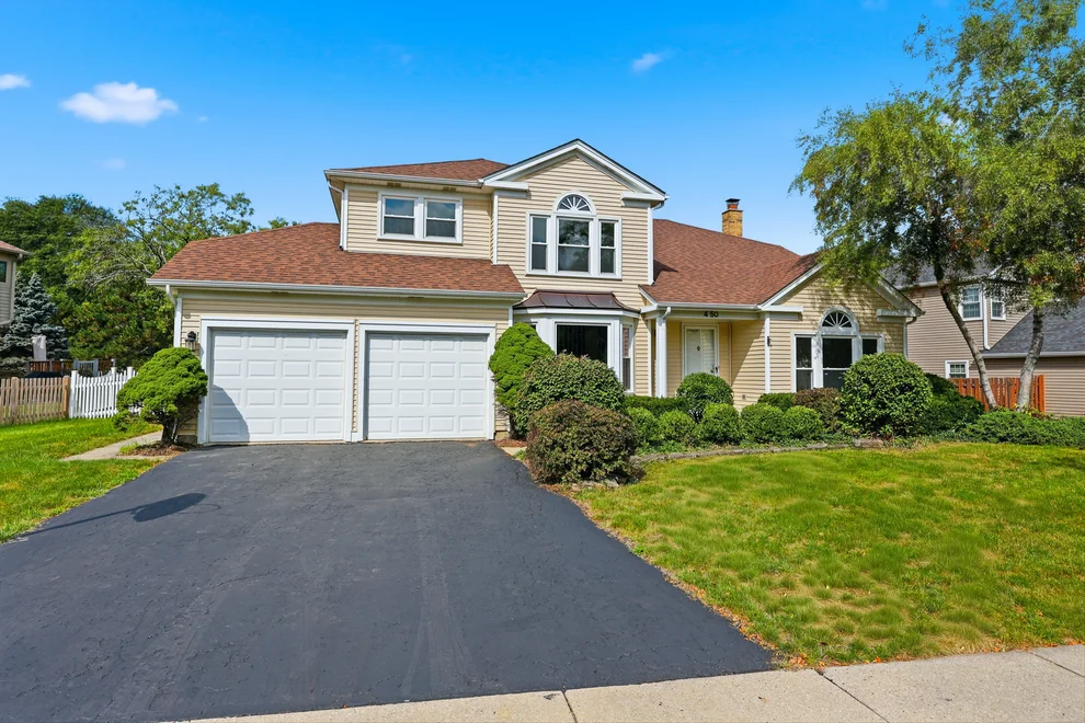 Unit for sale at 450 Potomac Lane, Elk Grove Village, IL 60007