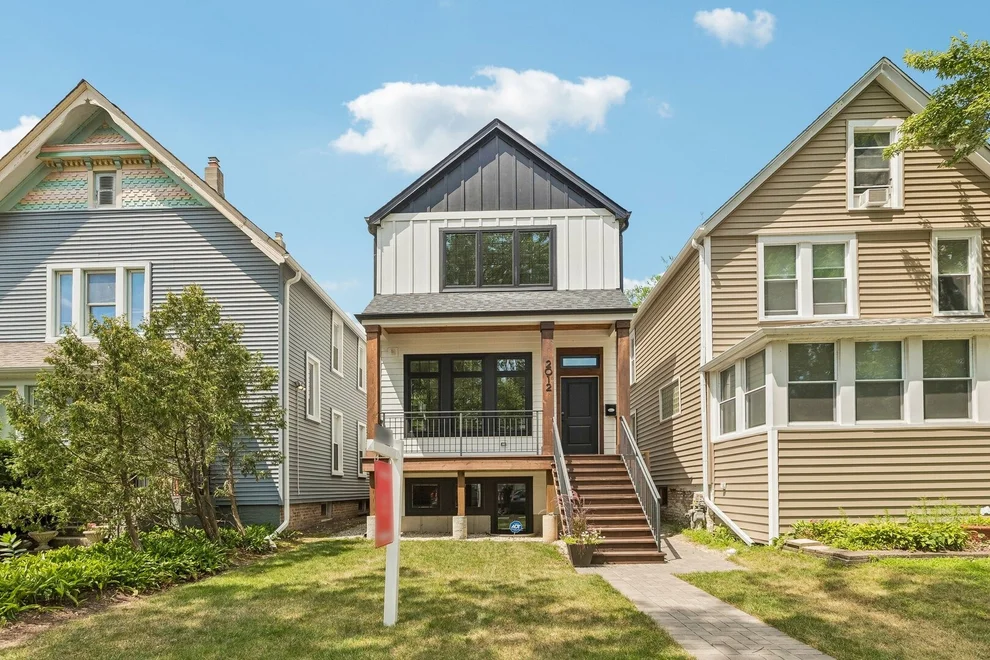 Unit for sale at 2012 Maple Avenue, Evanston, IL 60201