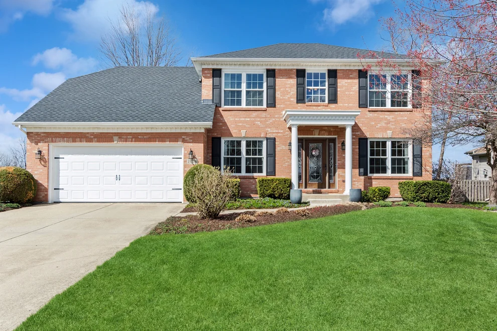 Unit for sale at 15206 S Lincolnway Circle, Plainfield, IL 60544