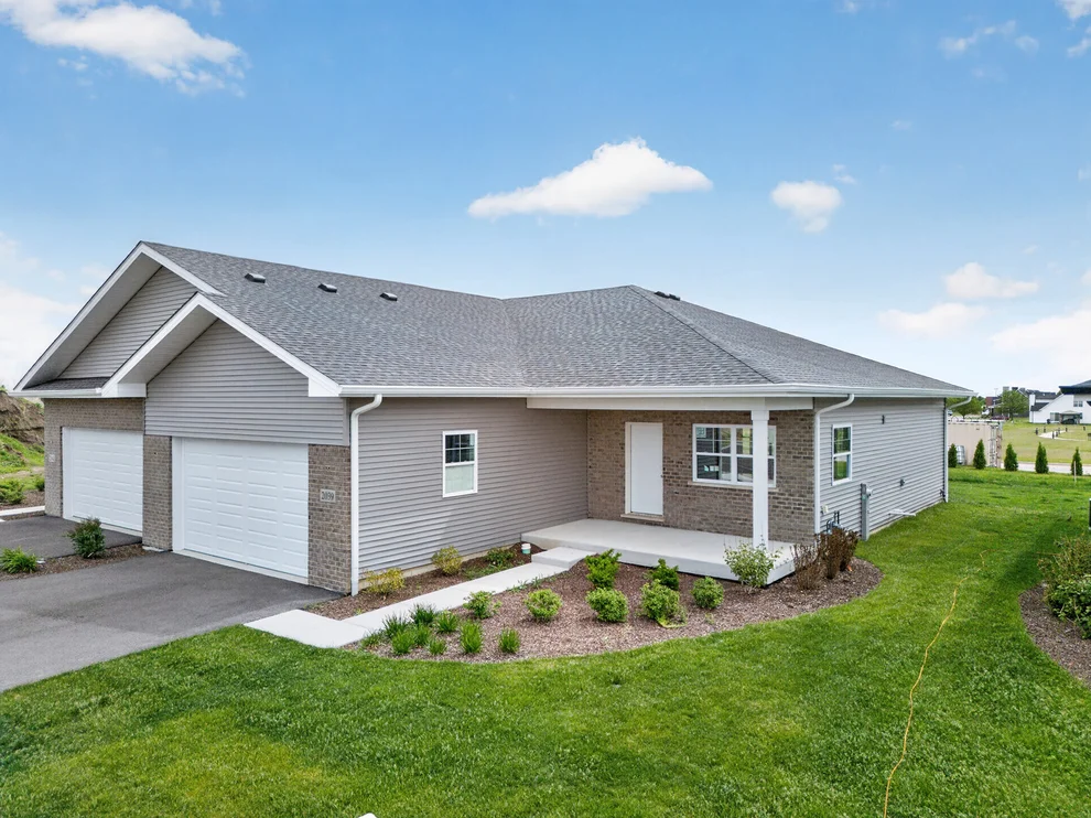 Unit for sale at 2039 Isabella Lane, Minooka, IL 60447