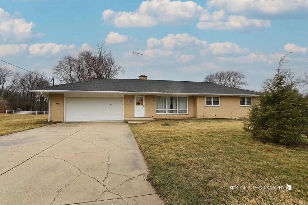 Unit for sale at 40798 N Forest View Road, Wadsworth, IL 60083