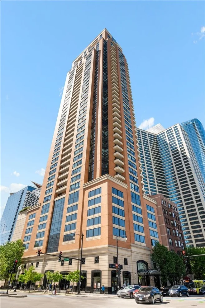 Unit for sale at 1160 S Michigan Avenue, Chicago, IL 60605