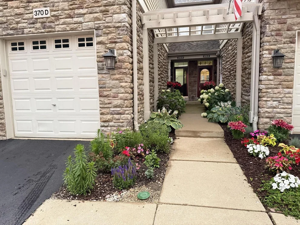 Unit for sale at 370 Sundown Court, Wauconda, IL 60084