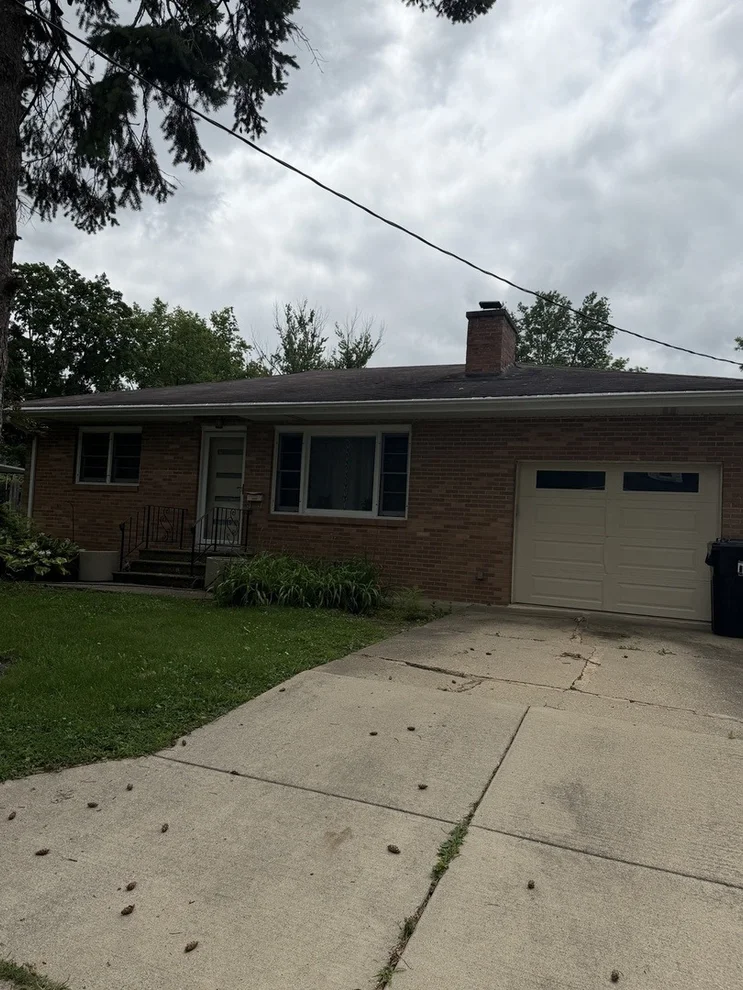 Unit for sale at 1107 West Avenue, Normal, IL 61761
