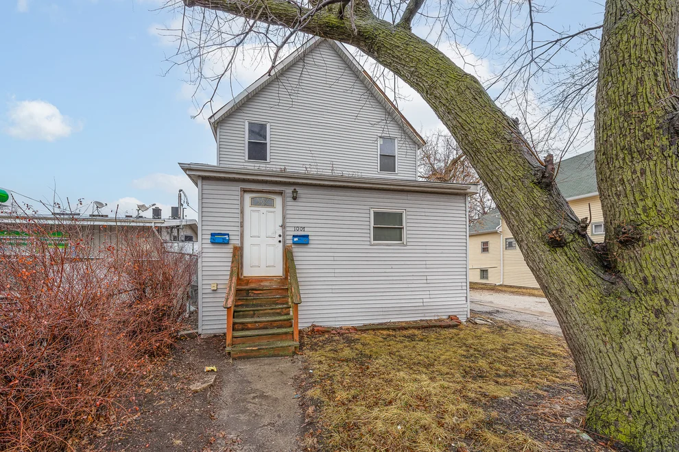 Unit for sale at 1007 S 1ST Avenue, Maywood, IL 60153