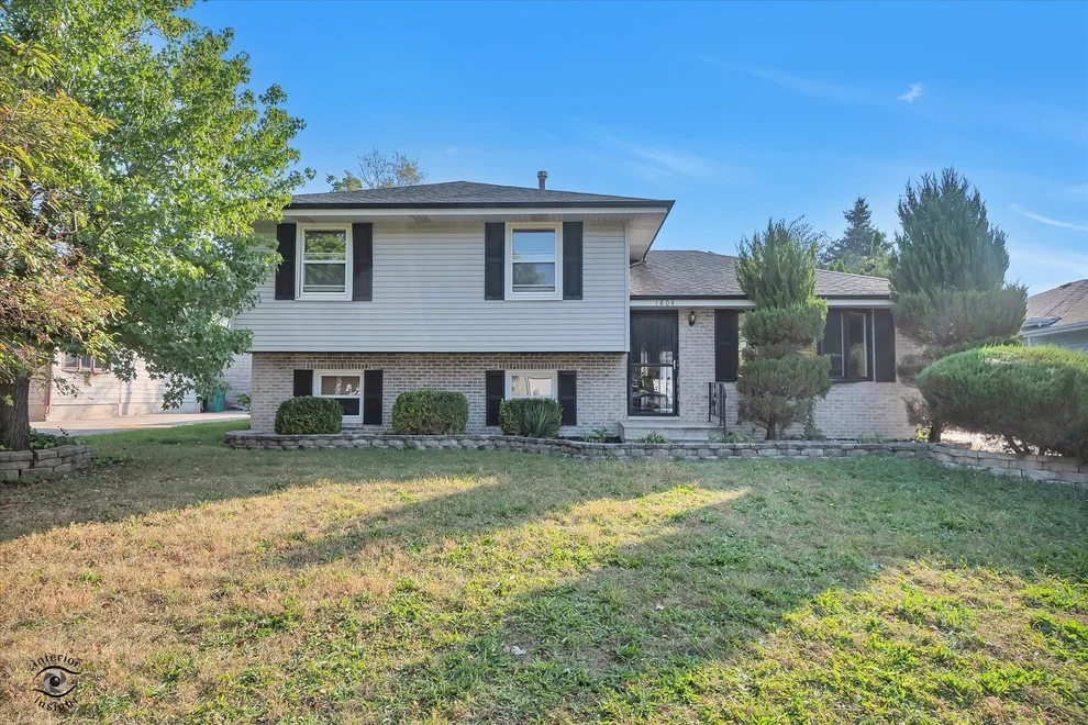 Unit for sale at 1804 Maserati Drive, Joliet, IL 60435