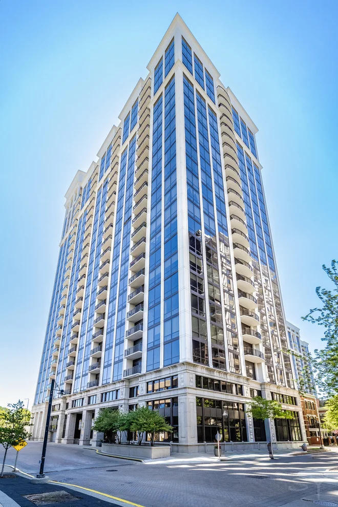 Unit for sale at 233 E 13th Street, Chicago, IL 60605