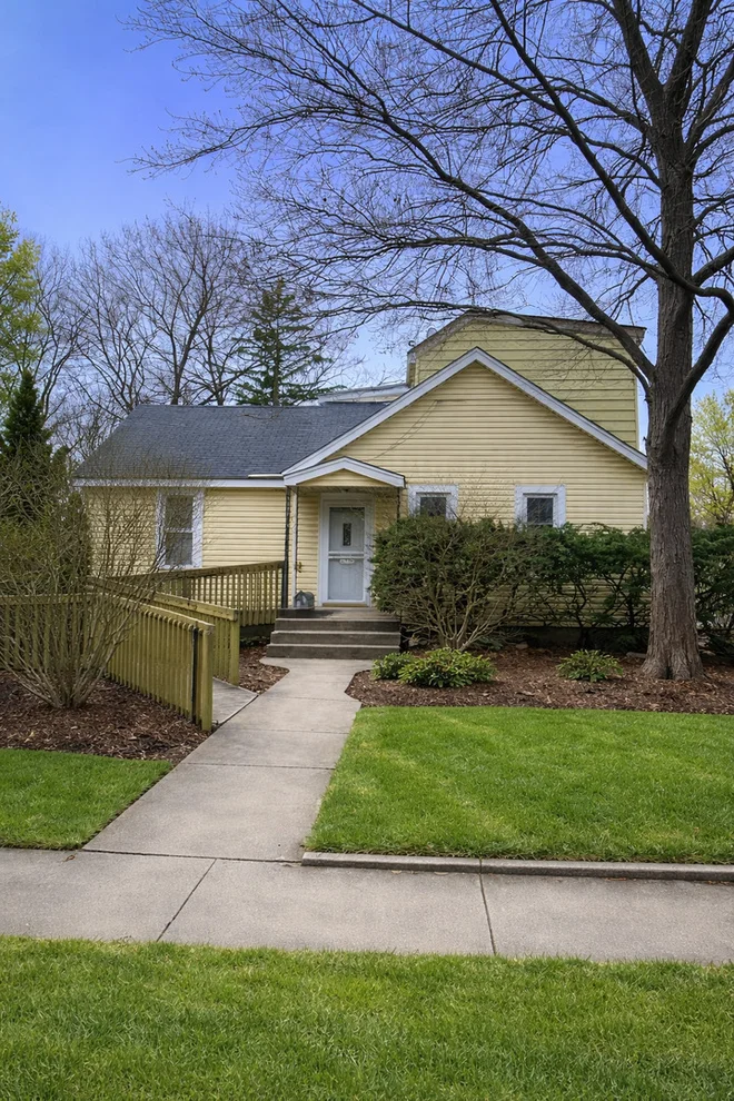 Unit for sale at 818 Bach Street, Northbrook, IL 60062