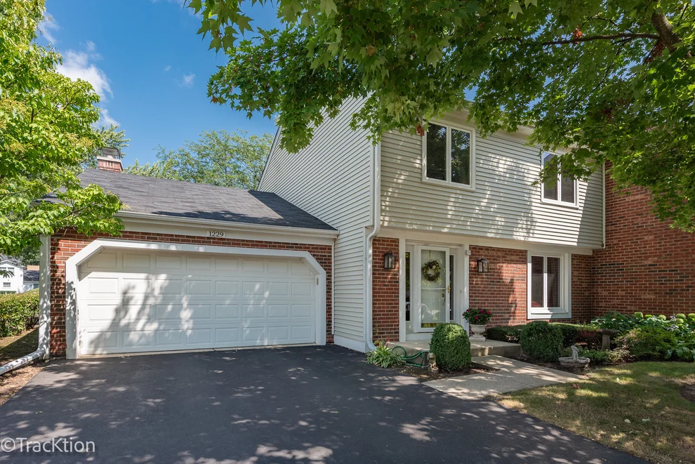 Unit for sale at 1229 W Bauer Road, Naperville, IL 60563