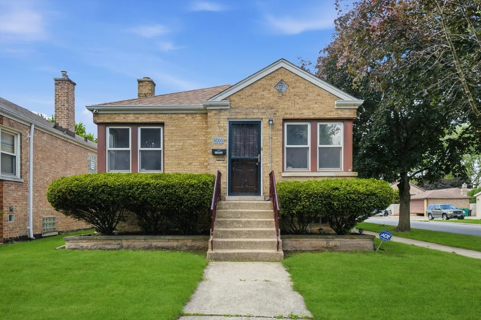 Unit for sale at 4000 Clarence Avenue, Stickney, IL 60402