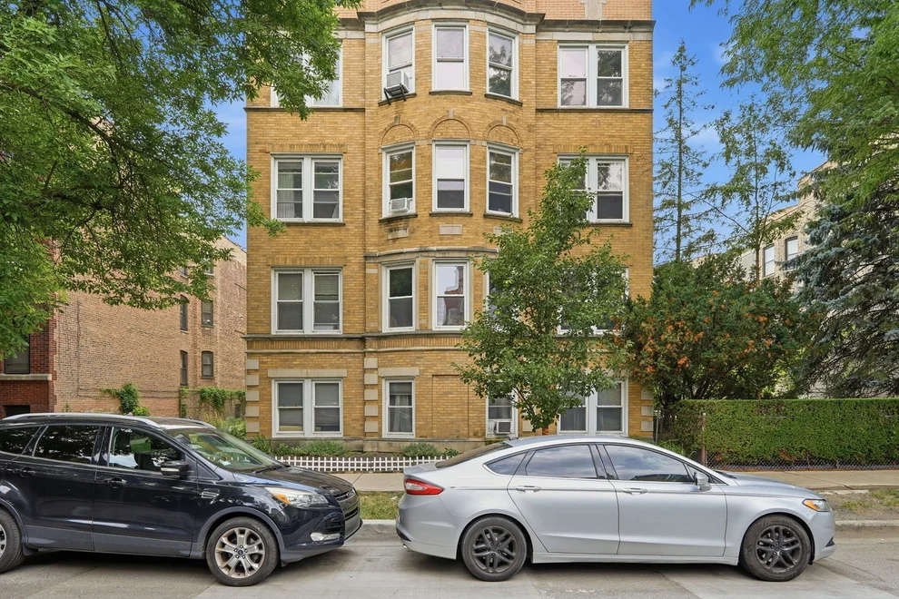 Unit for sale at 5314 N Glenwood Avenue, Chicago, IL 60640