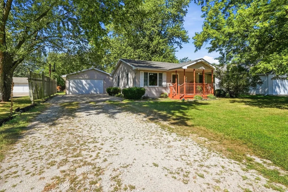 Unit for sale at 410 N Carey Street, Braceville, IL 60407