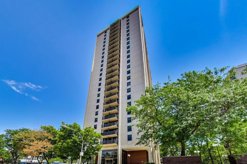 Unit for sale at 2605 S Indiana Avenue, Chicago, IL 60616