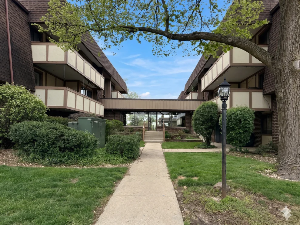 Unit for sale at 435 Cavalier Court, West Dundee, IL 60118
