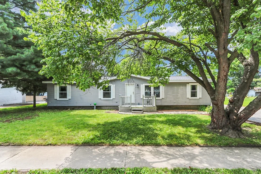 Unit for sale at 505 Stout Street, St. Joseph, IL 61873