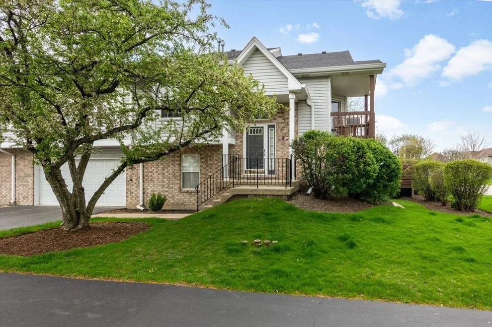 Unit for sale at 13902 S Cambridge Circle, Plainfield, IL 60544