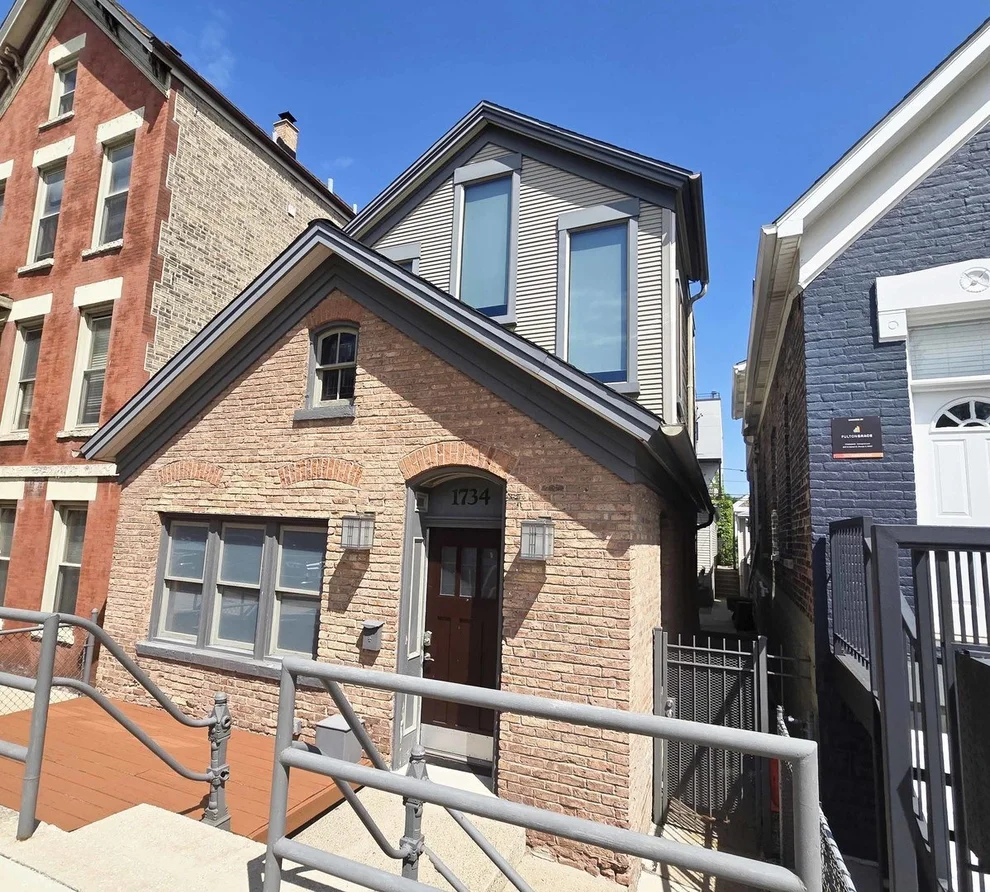 Unit for sale at 1734 W Beach Avenue, Chicago, IL 60612