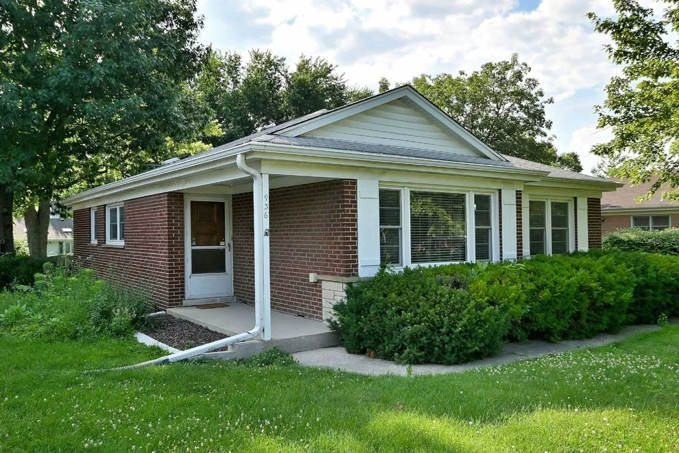 Unit for sale at 936 S Monroe Street, Hinsdale, IL 60521