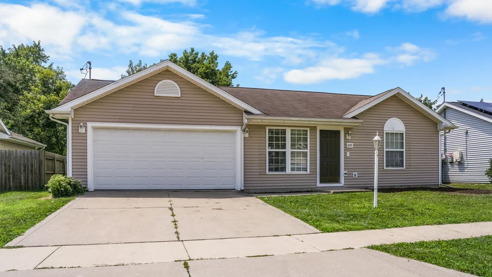 Unit for sale at 605 S Sunny Lane, Urbana, IL 61802