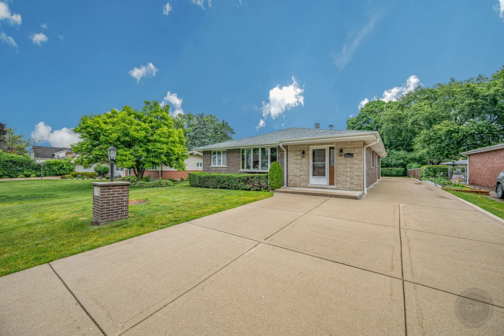 Unit for sale at 5N411 Andrene Lane, Itasca, IL 60143