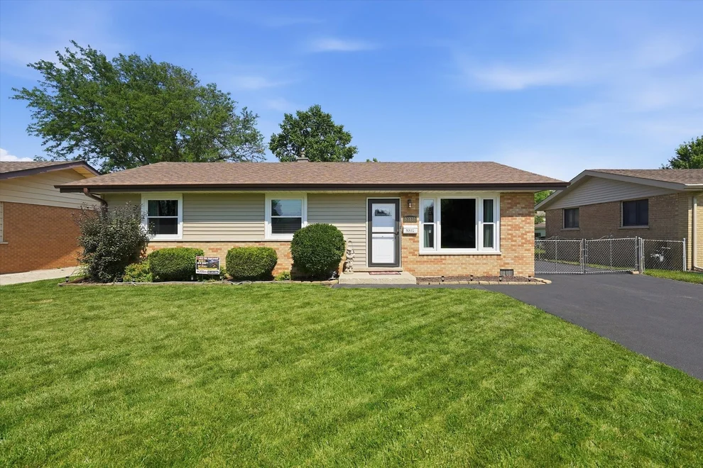 Unit for sale at 13111 Fairway Drive, Crestwood, IL 60418