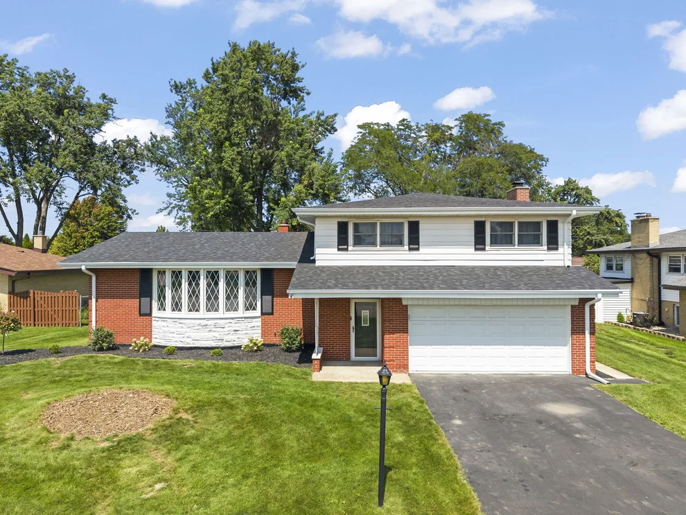 Unit for sale at 6120 W 129th Street, Palos Heights, IL 60463